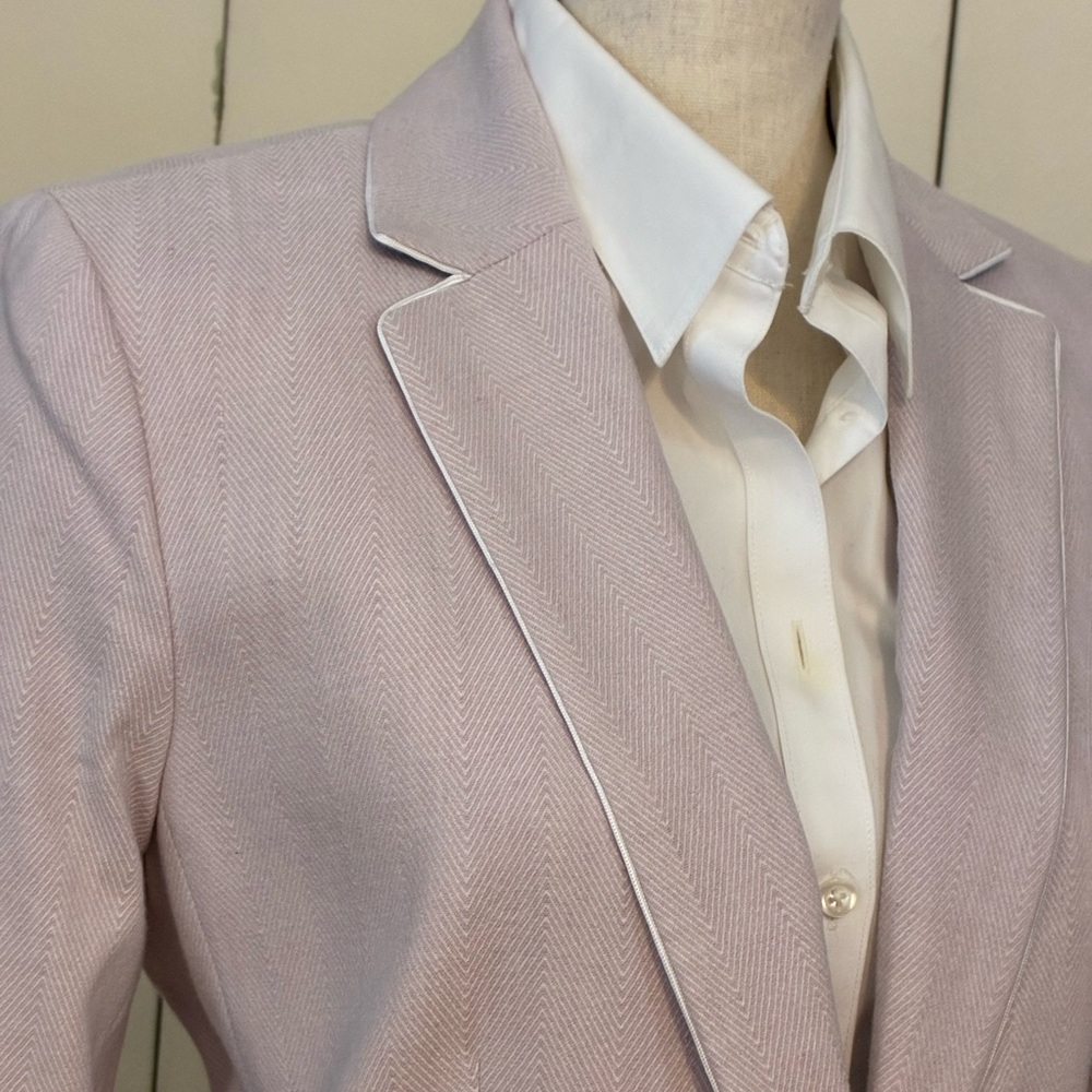 Linen Blend Lilac Herring Bone Jacket from Ann Taylor - Picture 3 of 14